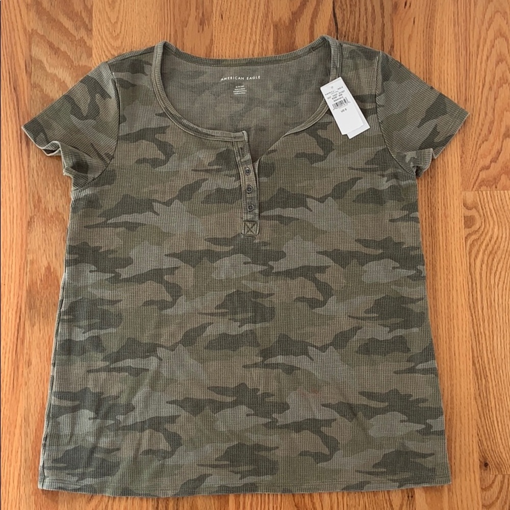 NWT american eagle camo tshirt